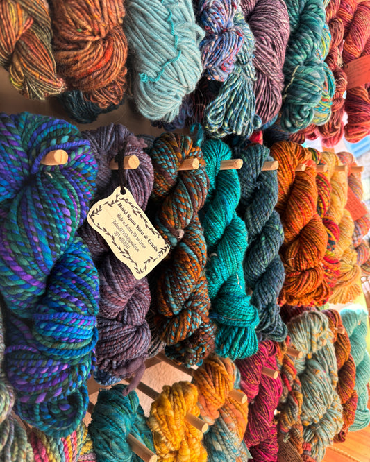 Local Hand Spinner Shares Her Wisdom with the ōSHen Knits & Fibres Community