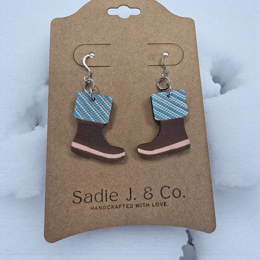 SALMON SCALES RUBBER BOOT | Dangle Earrings