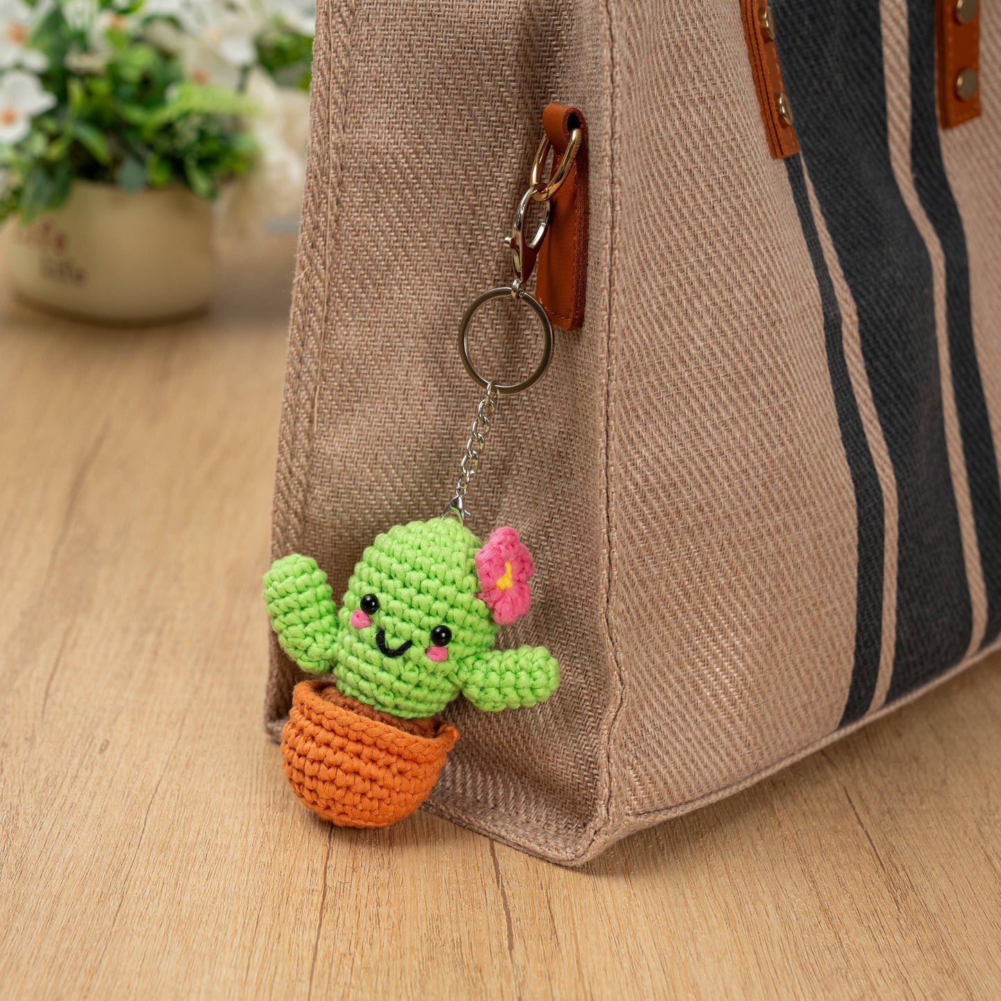 Kid's Crochet Kit - Cactus