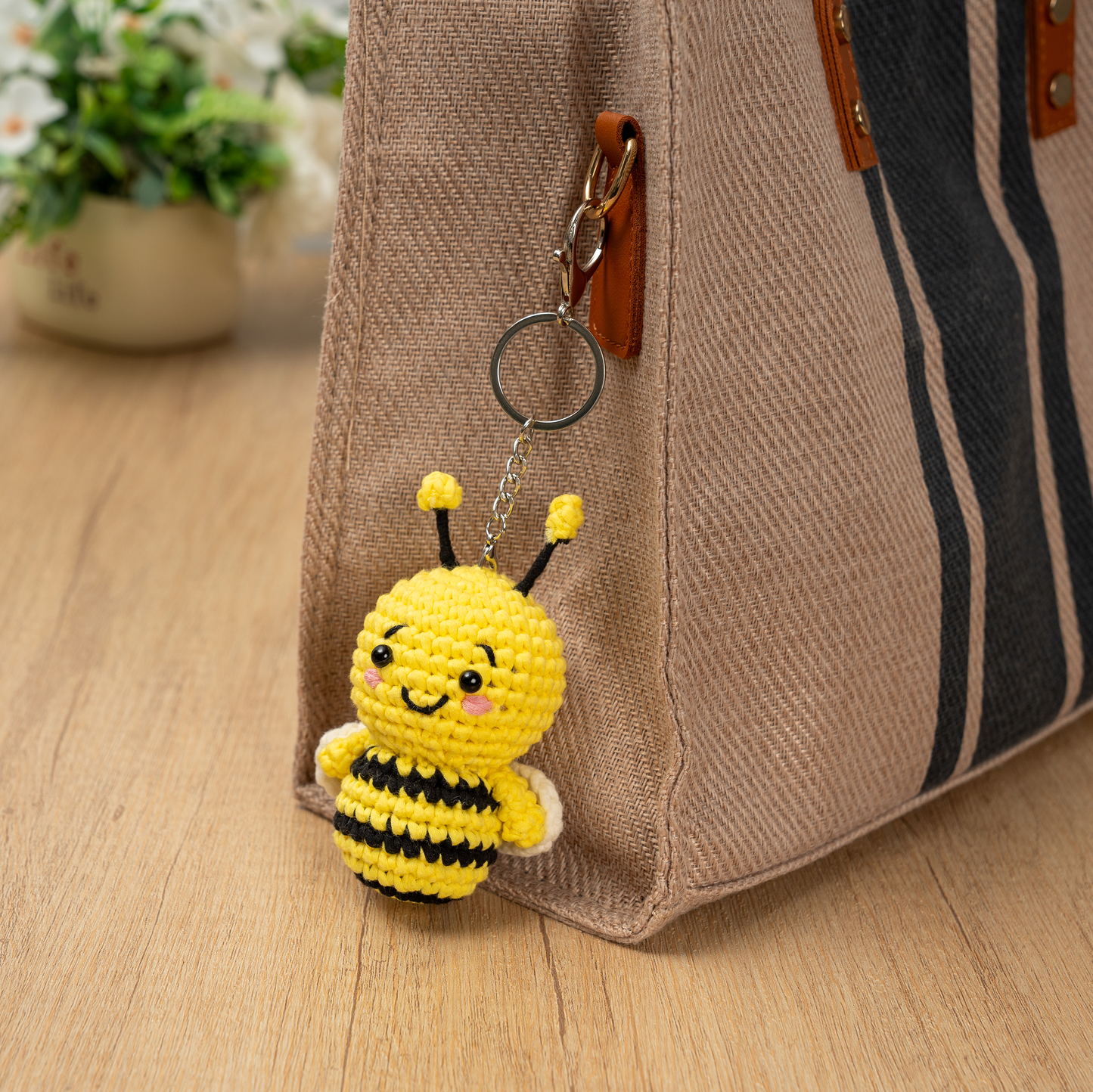 Kid's Crochet Kit - Bee